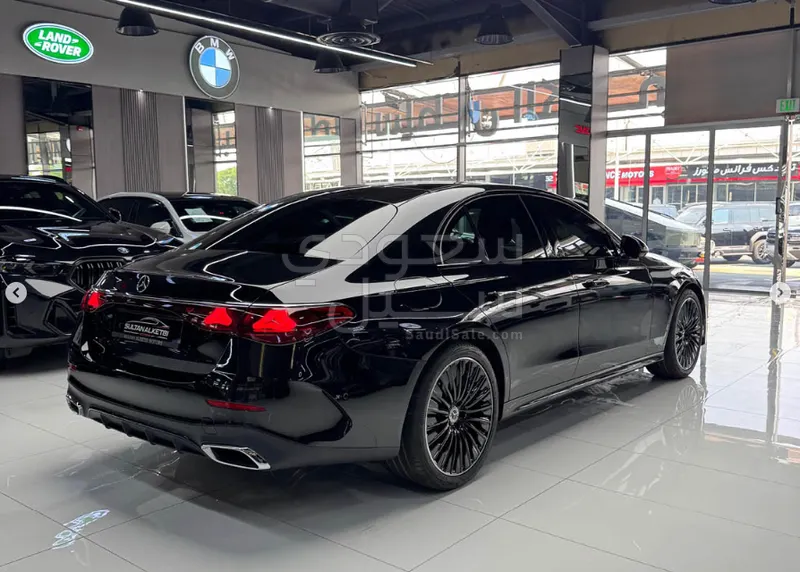 2025 مرسيدس - بنز إي 200