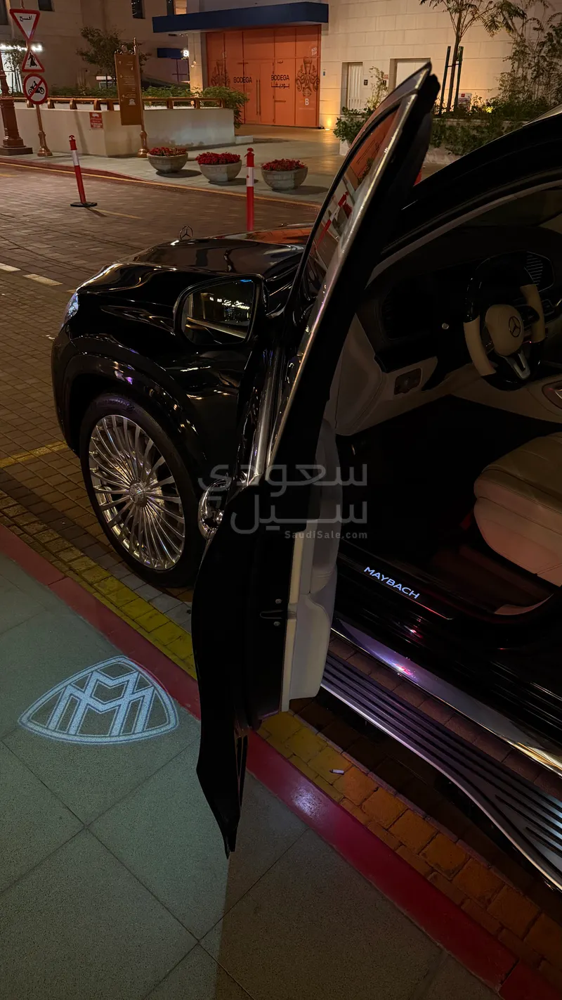 2022 مرسيدس - بنز جي إل إس 600 مايباخ