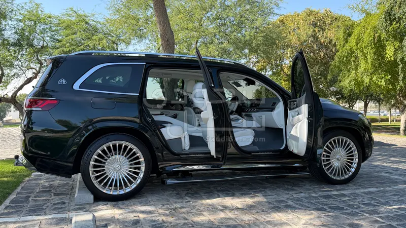 2022 مرسيدس - بنز جي إل إس 600 مايباخ