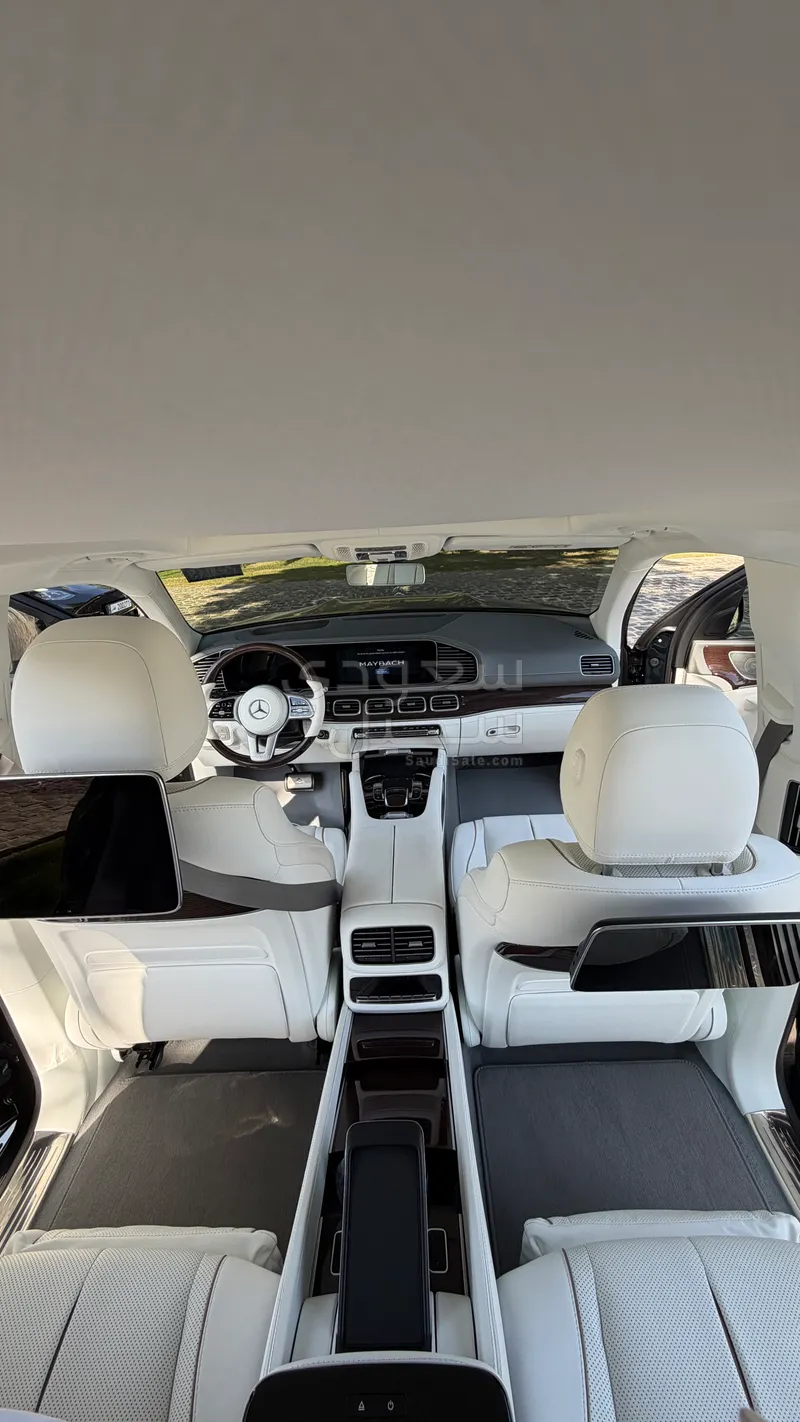 2022 مرسيدس - بنز جي إل إس 600 مايباخ