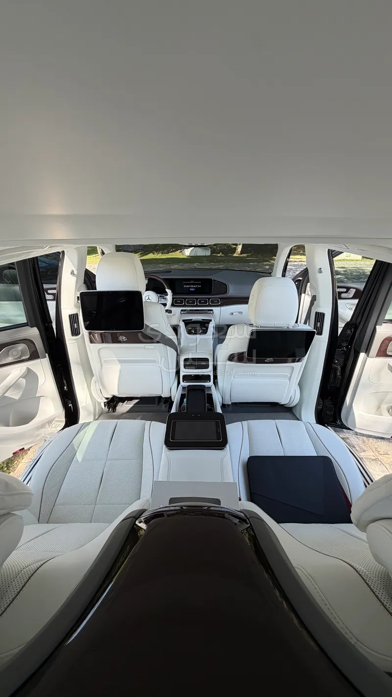 2022 مرسيدس - بنز جي إل إس 600 مايباخ