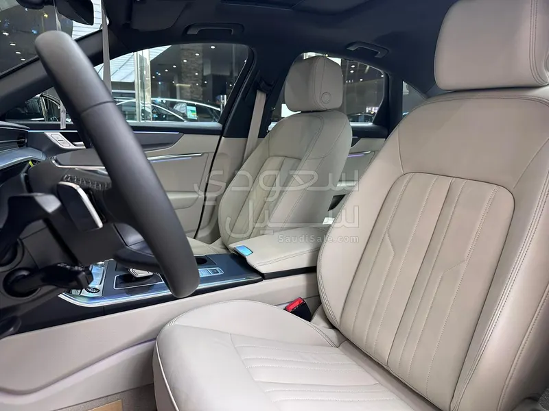 2025 اودي اي 6 اس لاين