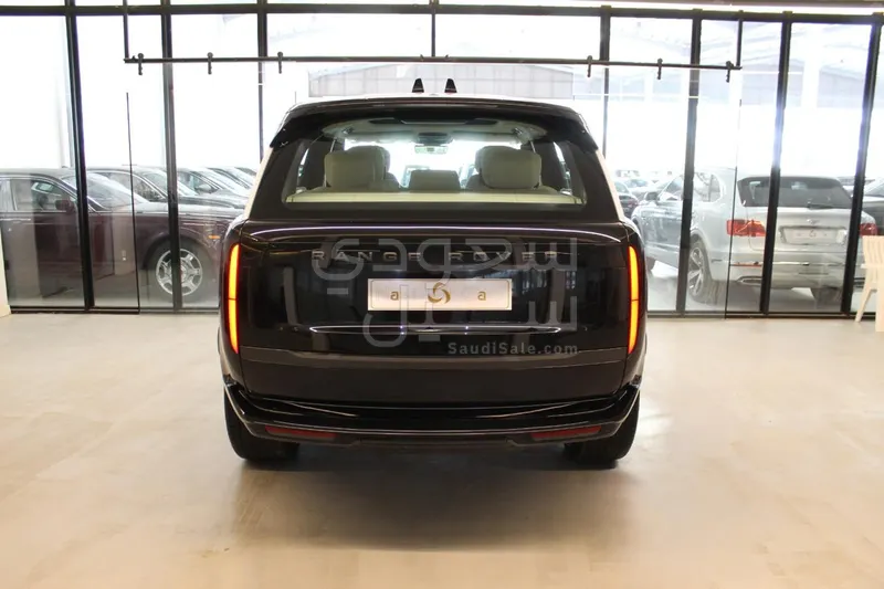 2026 لاند روفر رينج روفر اوتوبيوغرافي