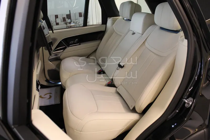 2026 لاند روفر رينج روفر اوتوبيوغرافي