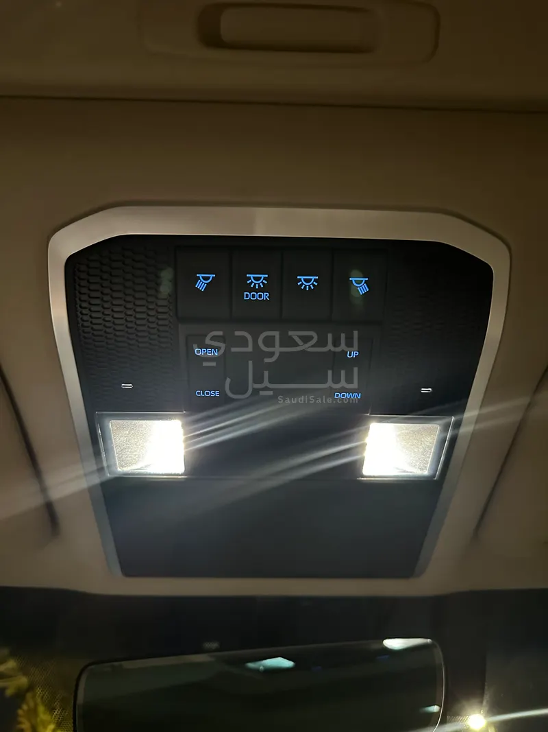 2022 تويوتا لاند كروزر في اكس اي