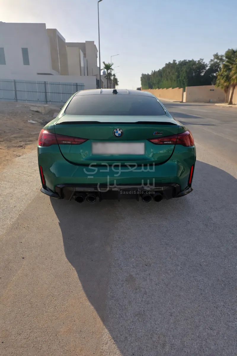 2025 بي ام دبليو الفئة ام إم 4 كومبيتيشن