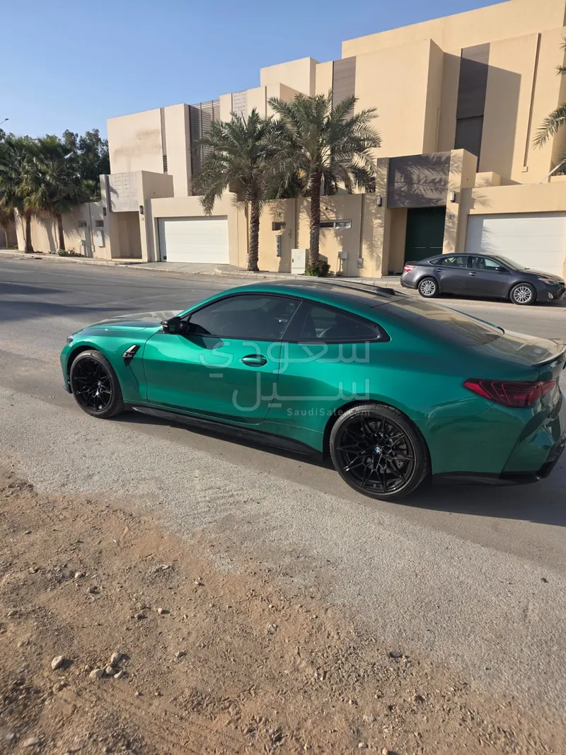 2025 بي ام دبليو الفئة ام إم 4 كومبيتيشن