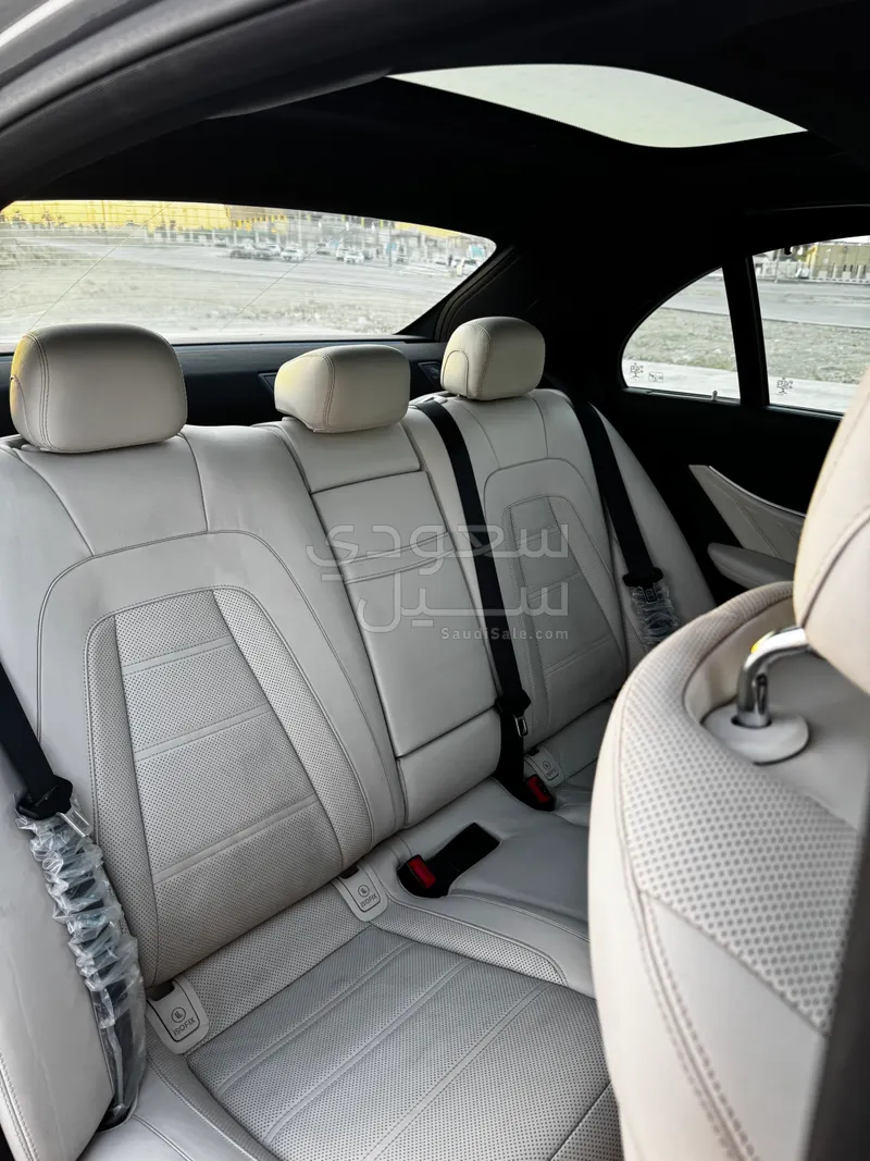 2017 مرسيدس - بنز إي 43 أي إم جي