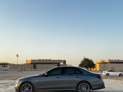 2017 مرسيدس - بنز إي 43 أي إم جي