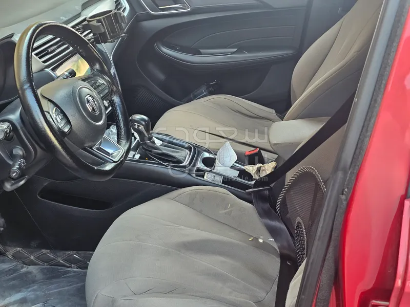 2022 ام جي ام جي 5