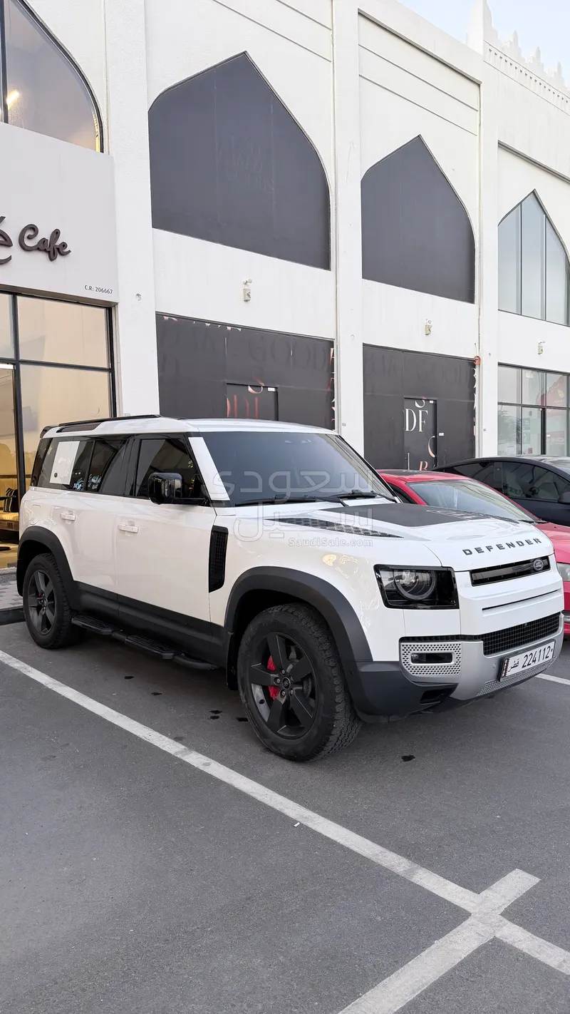 2023 لاند روفر ديفيندر اتش اس اي
