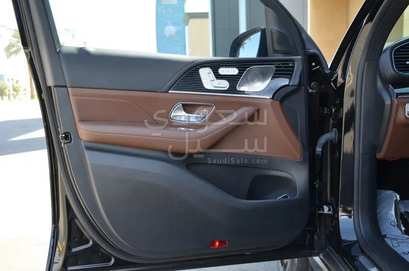 2024 مرسيدس - بنز جي إل إي 450