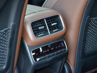 2024 مرسيدس - بنز جي إل إي 450