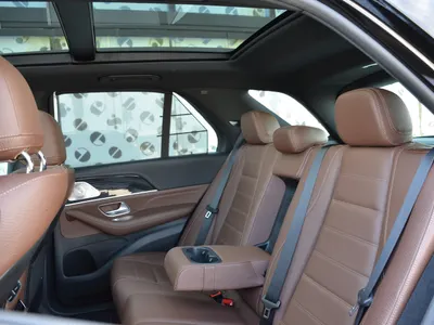 2024 مرسيدس - بنز جي إل إي 450