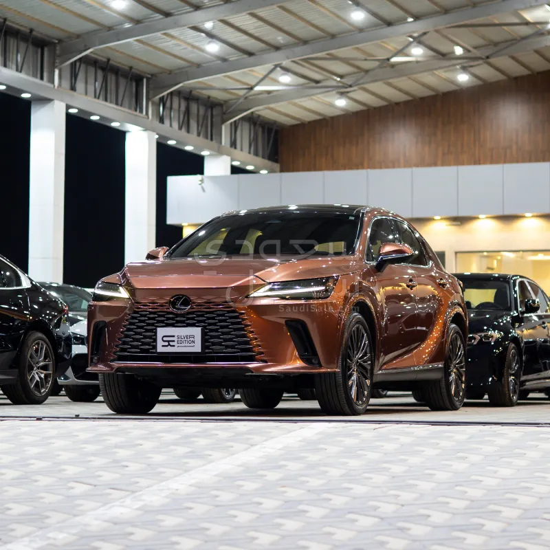 2023 لكزس أر إكس 350