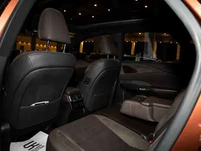 2023 لكزس أر إكس 350