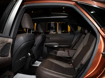 2023 لكزس أر إكس 350