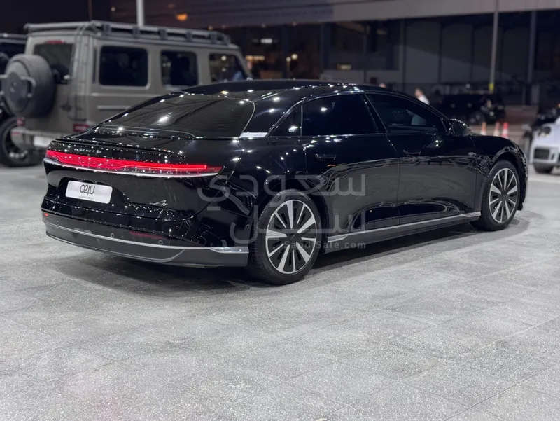 2024 لوسيد اير بيور