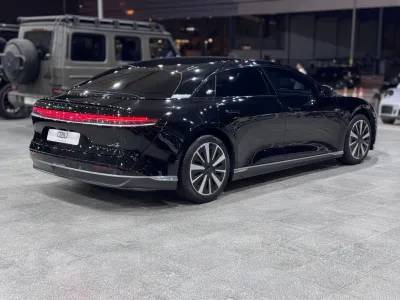 2024 لوسيد اير بيور