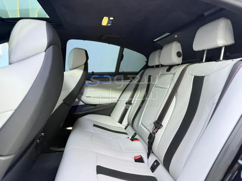 2023 بي ام دبليو الفئة ام إم 5 كومبيتيشن