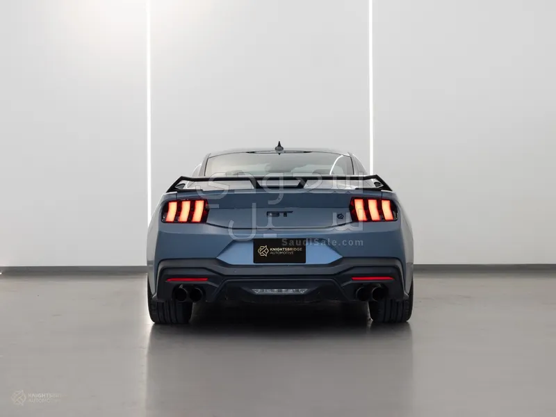 2024 فورد موستانغ جي تي بريميوم