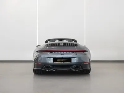 2026 بورش 911 كاريرا كابريوليه