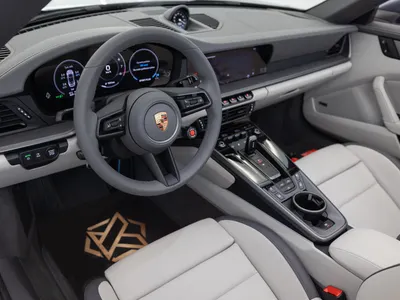 2026 بورش 911 كاريرا كابريوليه