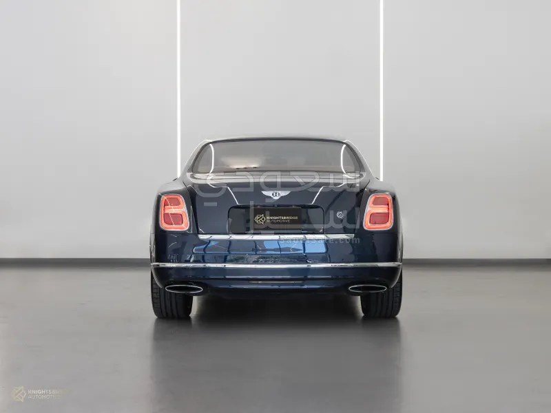 2017 بنتلي مولسان مولينر