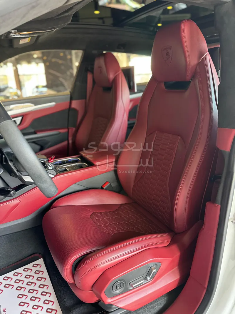 2019 لمبرجيني اوروس