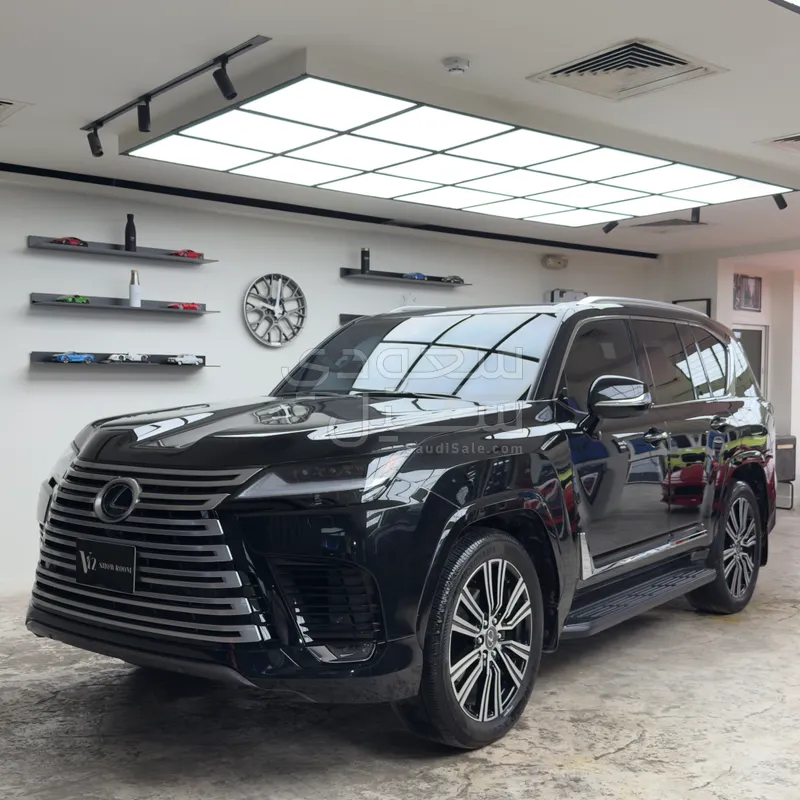 2024 لكزس إل إكس 600