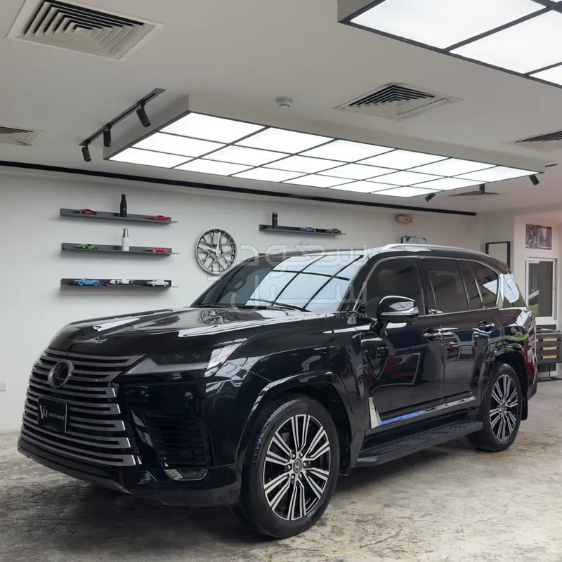 2024 لكزس إل إكس 600