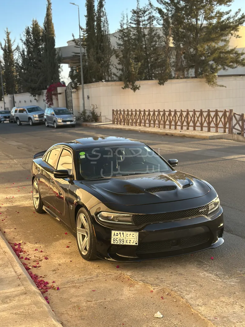 2015 دودج تشارجر ار تي