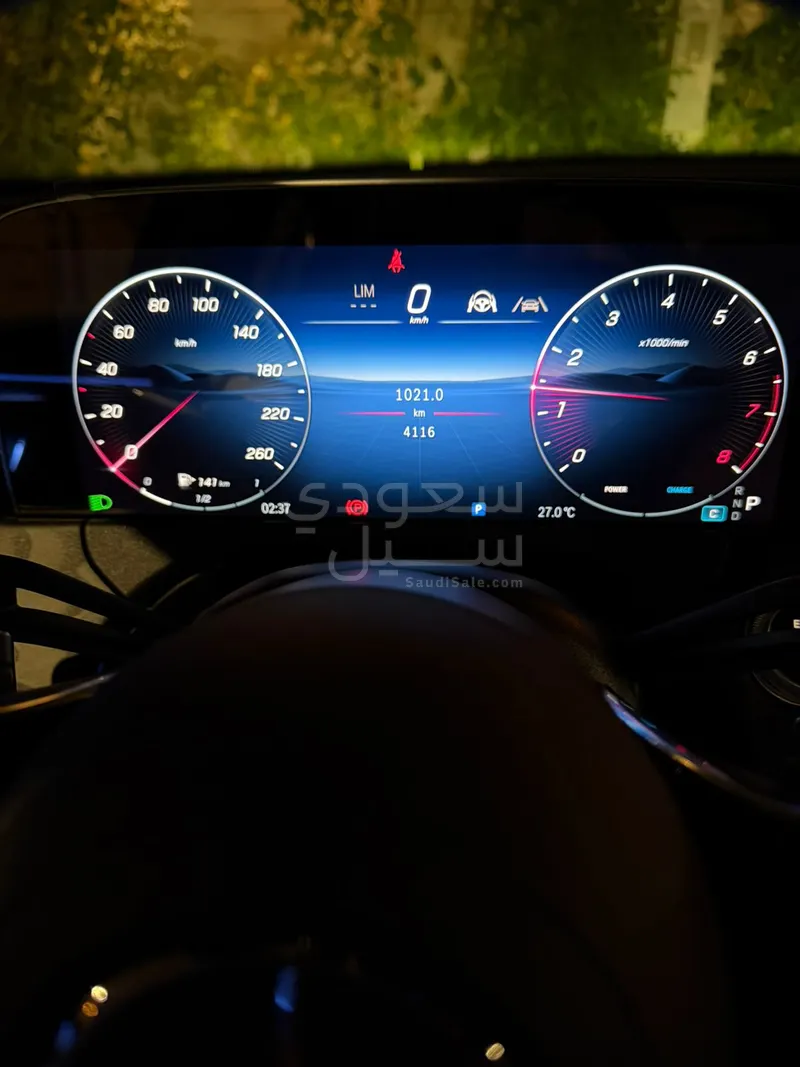 2025 مرسيدس - بنز إي 200