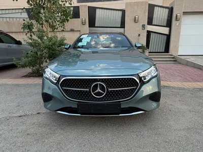 2025 مرسيدس - بنز إي 200