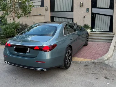 2025 مرسيدس - بنز إي 200