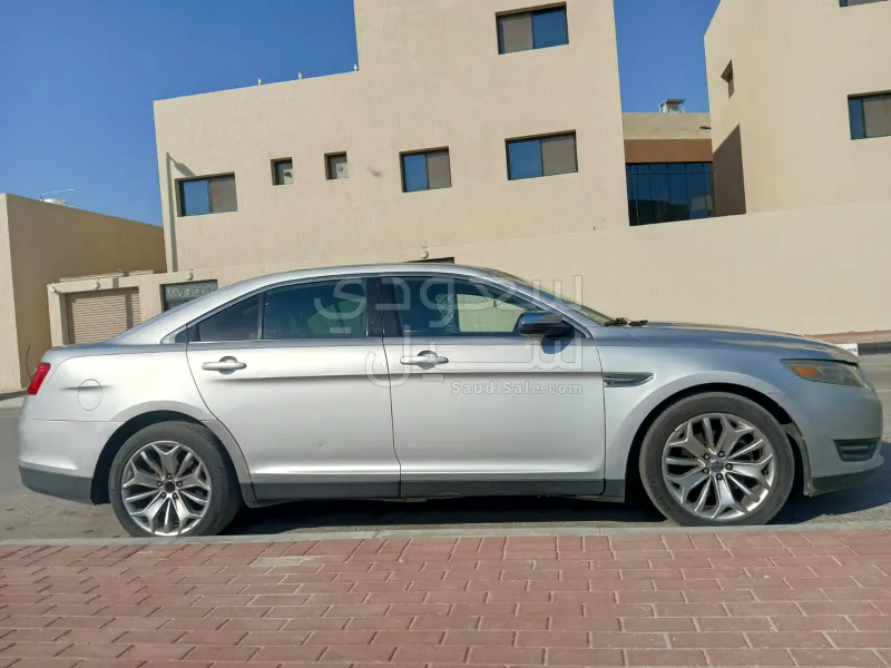 2013 Ford Taurus SHO