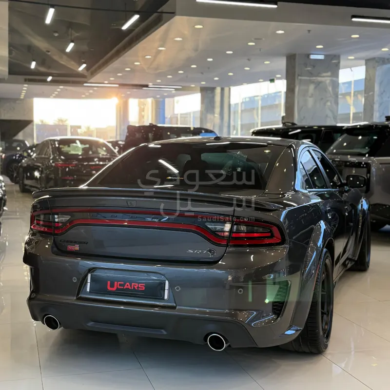 2023 دودج تشارجر اس ار تي