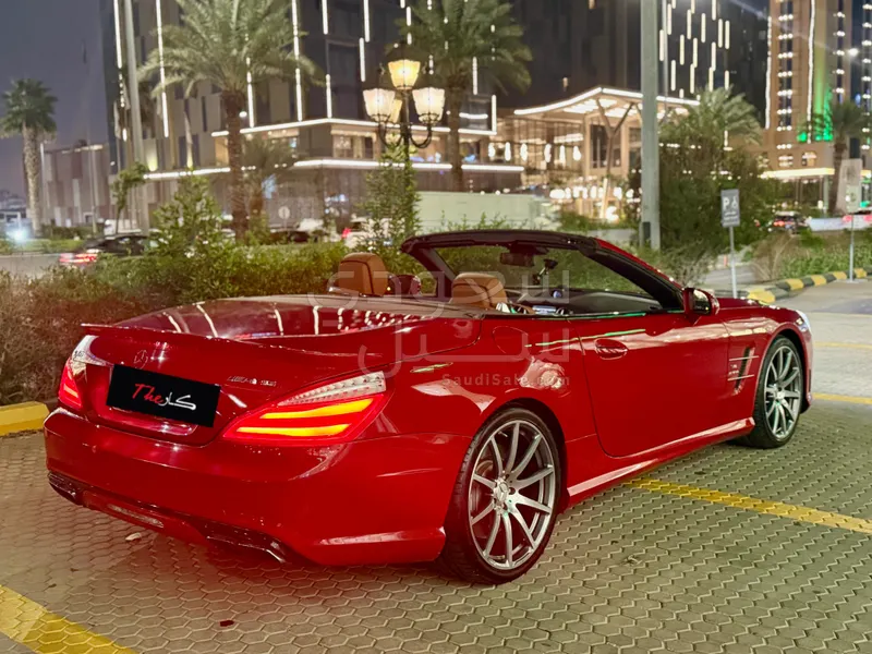 2015 مرسيدس - بنز إس إل 63 أي إم جي