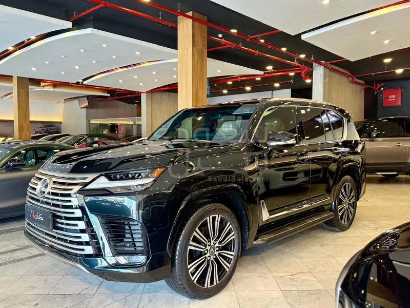 2025 لكزس إل إكس 600