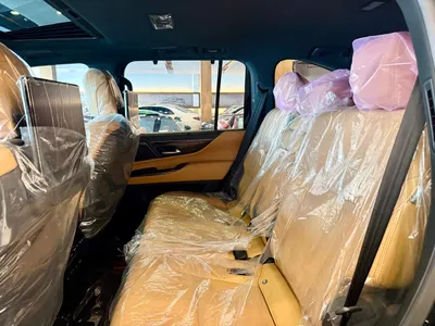 2025 لكزس إل إكس 600