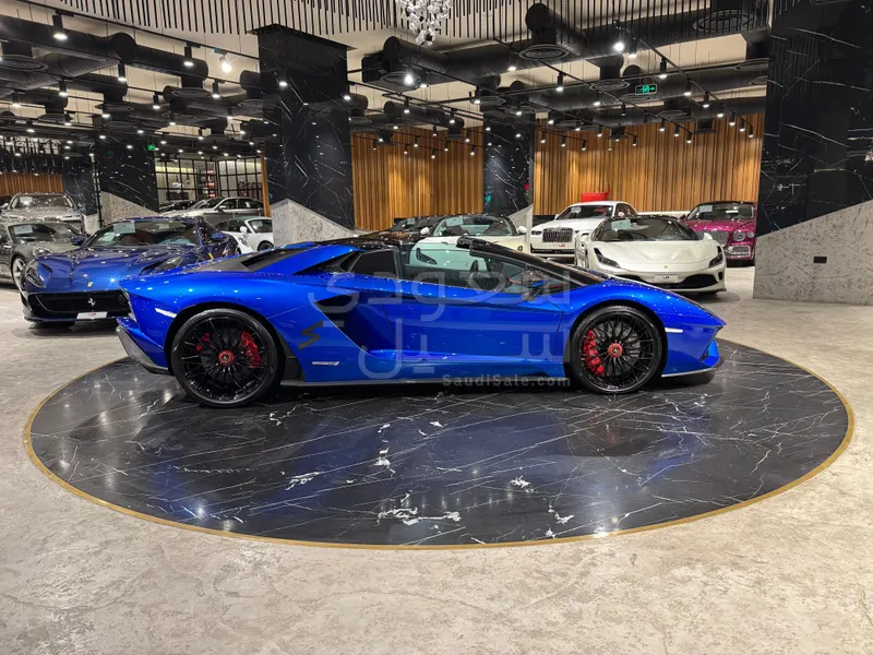 2019 لمبرجيني افنتادور اس