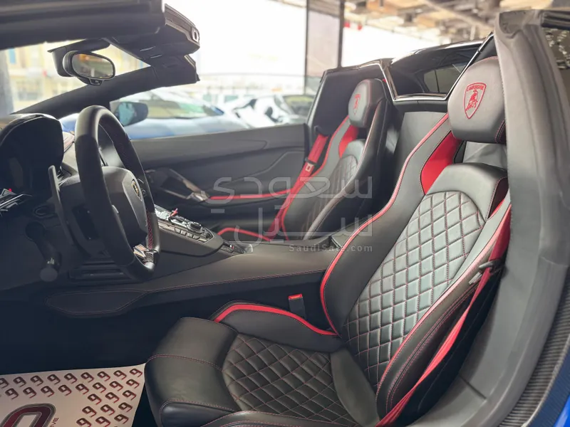 2019 لمبرجيني افنتادور اس