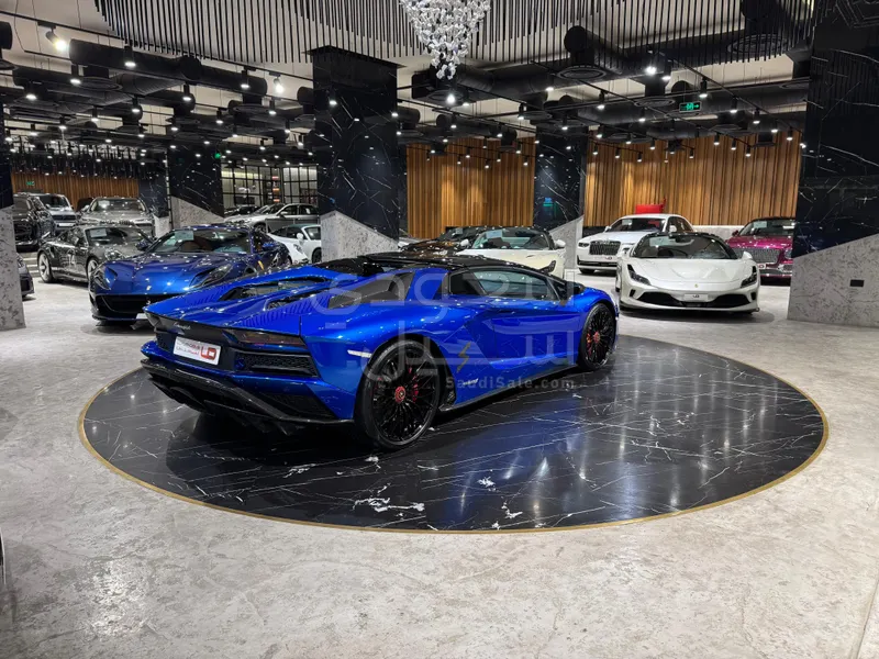 2019 لمبرجيني افنتادور اس