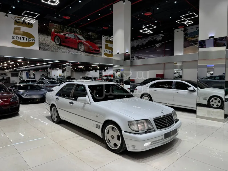 1993 مرسيدس - بنز إس 300