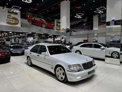 1993 مرسيدس - بنز إس 300