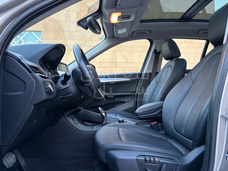 2022 بي ام دبليو الفئة اكس 1