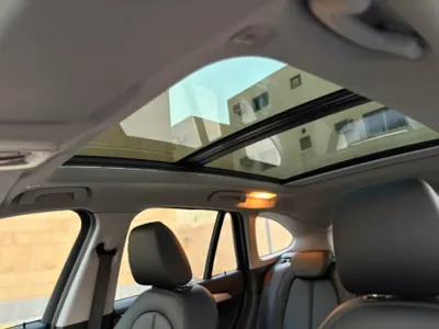 2022 بي ام دبليو الفئة اكس 1