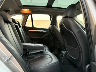 2022 بي ام دبليو الفئة اكس 1