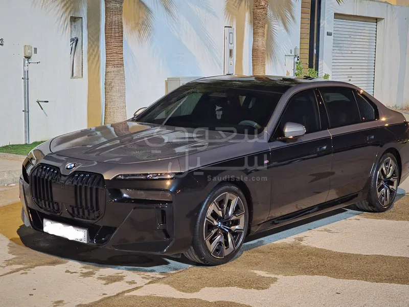 2023 بي ام دبليو الفئة السابعة 760أي