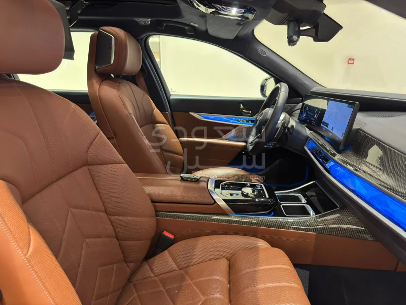 2023 بي ام دبليو الفئة السابعة 760أي